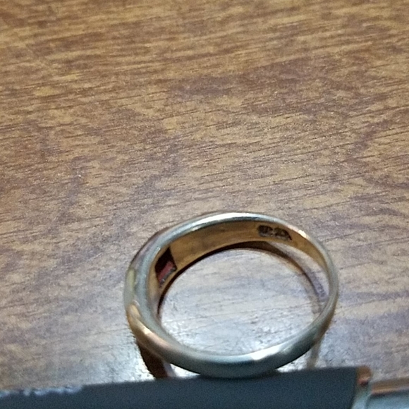 Ladies  925 Ring Onyx & Mother of Pearl 5 - Picture 6 of 6